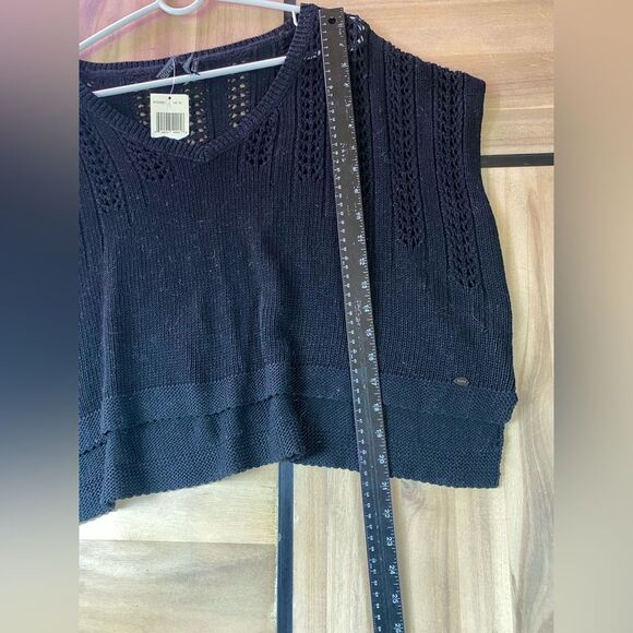 Nwt guess top - Picture 5 of 6